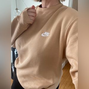 Unisex Nike Crew Neck Sweatshirt Medium